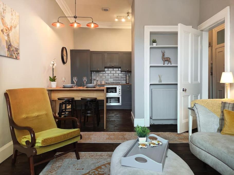 Beautiful Georgian New Town 2 Bed Apartment EDI Buitenkant foto