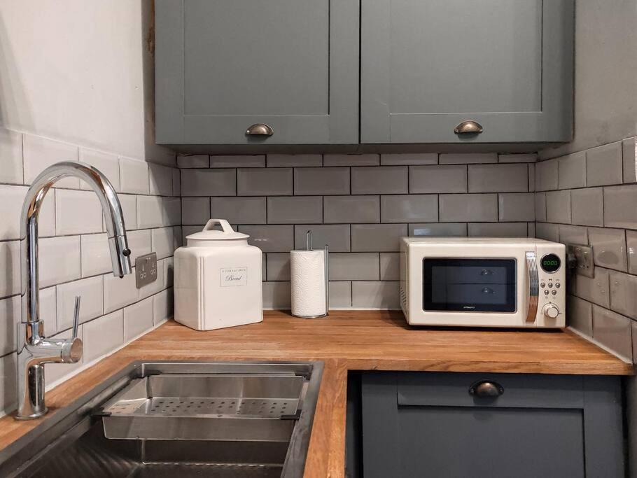 Beautiful Georgian New Town 2 Bed Apartment EDI Buitenkant foto